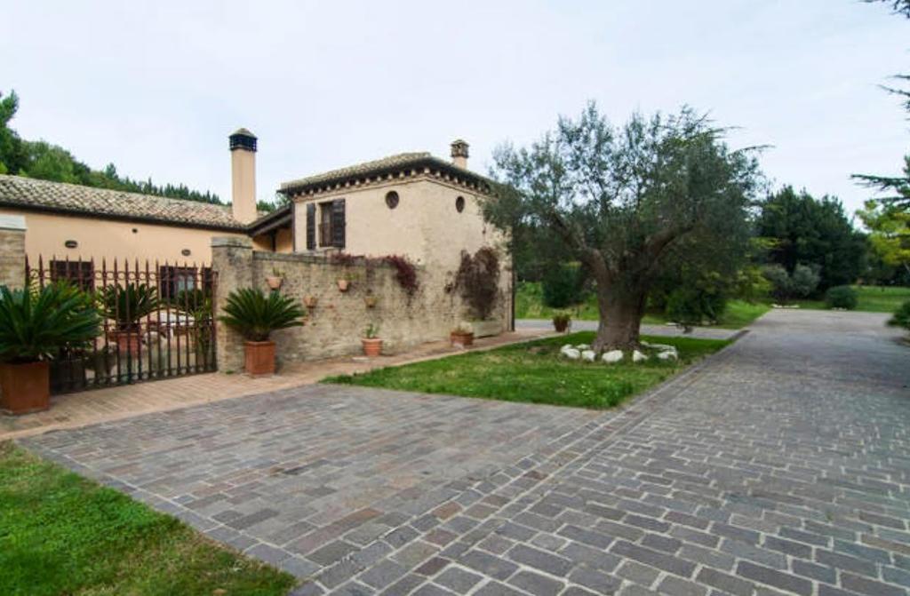 Villa Conero Montacuto Exterior photo
